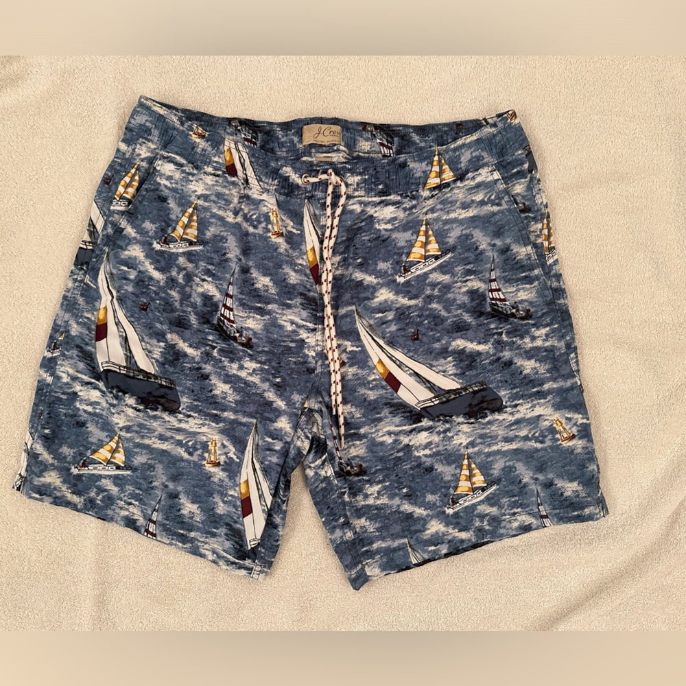 Men’s boat swim trunk with lining size large